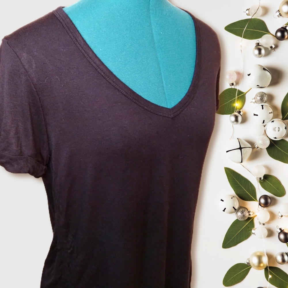 love J | Black V-neck Babydoll Tee Women's Small